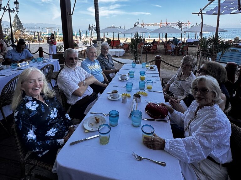 becas.vallarta.89BF1055 C587 4CF3 82C5 4316A494A489 1 105 c edited